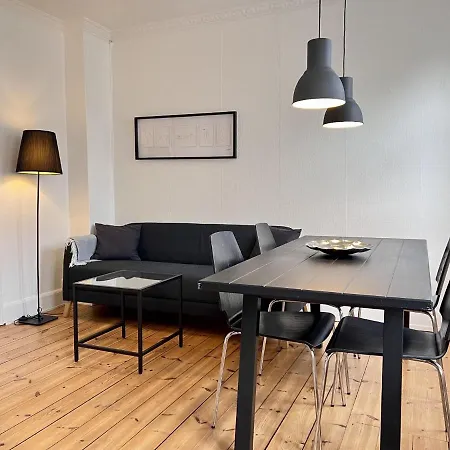 Two Bedroom In Copenhagen, Woltersgade 9, *