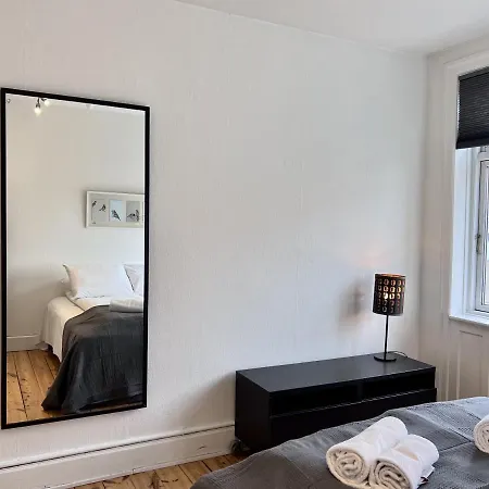 Two Bedroom In Copenhagen, Woltersgade 9, Lejlighed